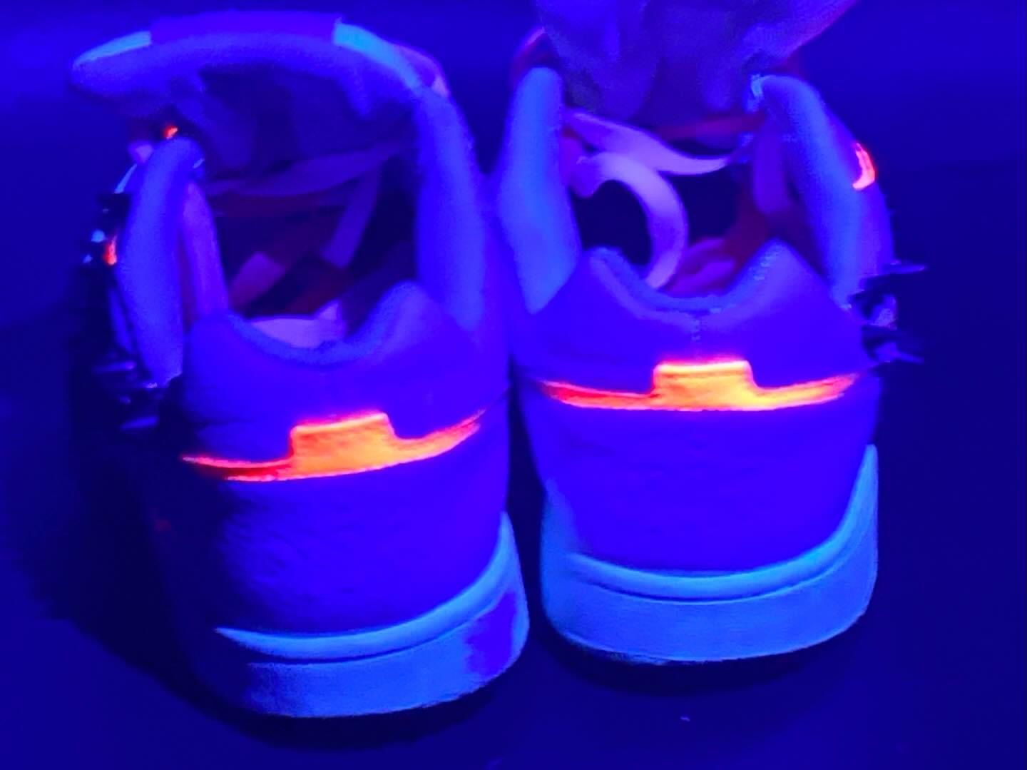 BARBIE NEON PUNK – Scarpe Custom Rosa Fluo & Borchie