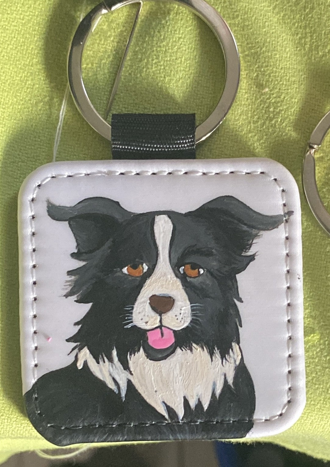 Accessori Personalizzati con il Ritratto del Tuo Cucciolo – Unico come il tuo amico a quattro zampe